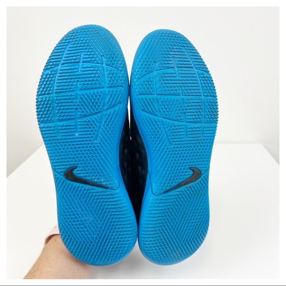 Nike Tiempo LegendX 8 Club IC 'Black Blue Hero' Youth Size 3 - Picture 4 of 8